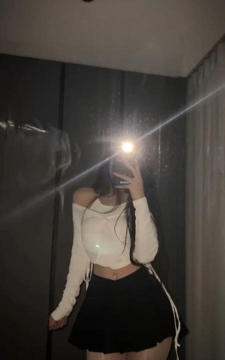 高挑风骚女桩机