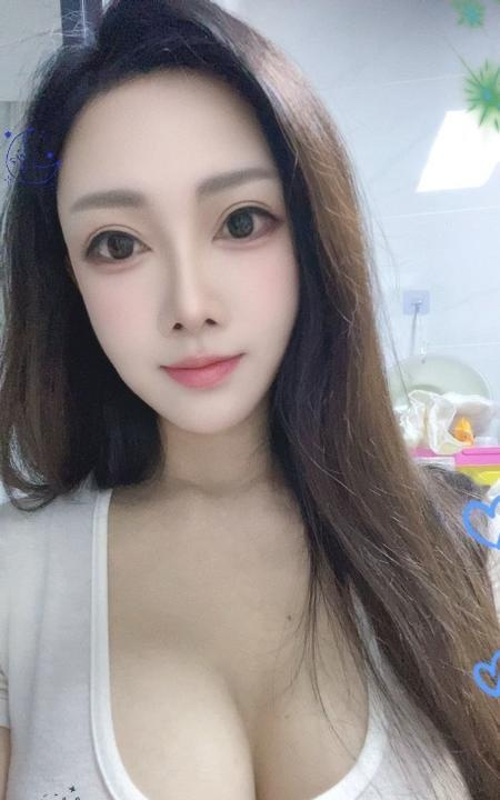 惠城巨乳臀妹