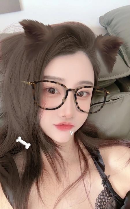 颜值清纯服务小羊羊