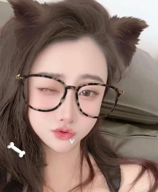 颜值清纯服务小羊羊
