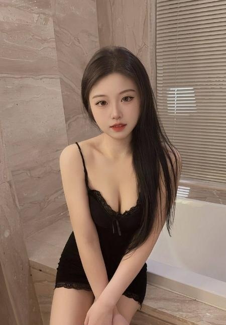 高挑大长腿颜值嫩妹