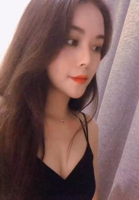 翘臀御姐老师