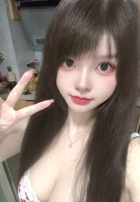 坂田女友闹闹
