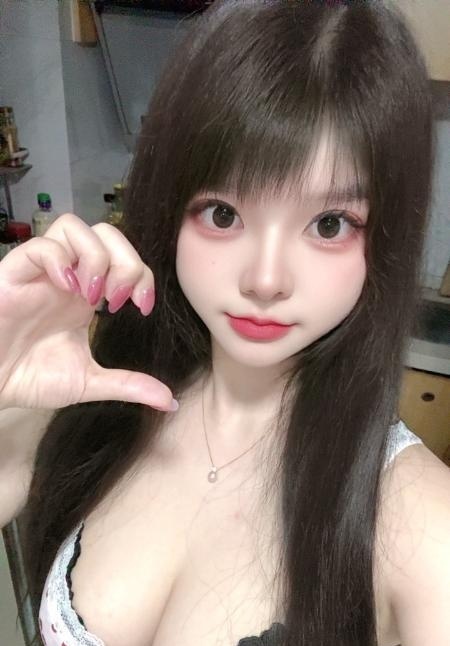 坂田女友闹闹