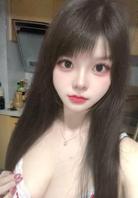 坂田女友闹闹