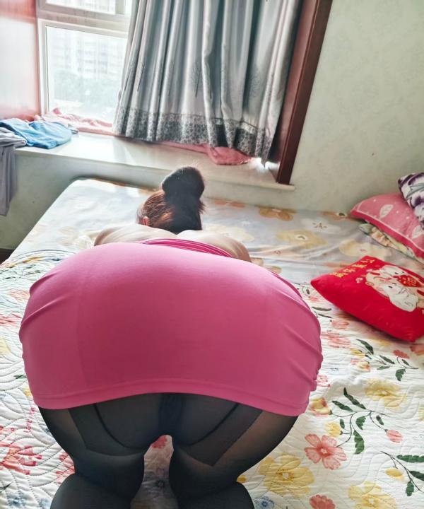 龙首原大胸性感姐姐