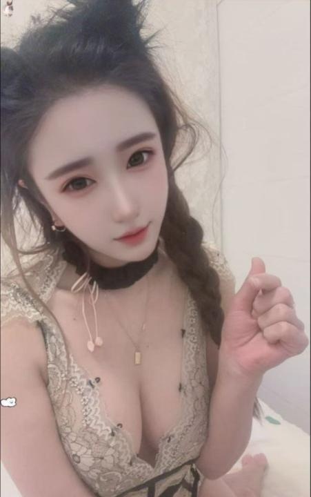 白云风骚活好媚儿