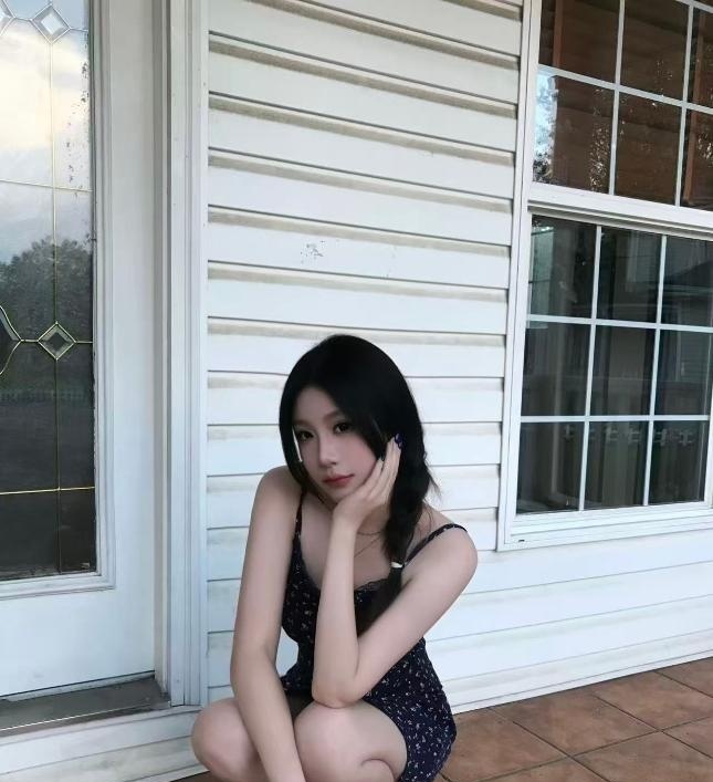 可爱反差口爆妹妹