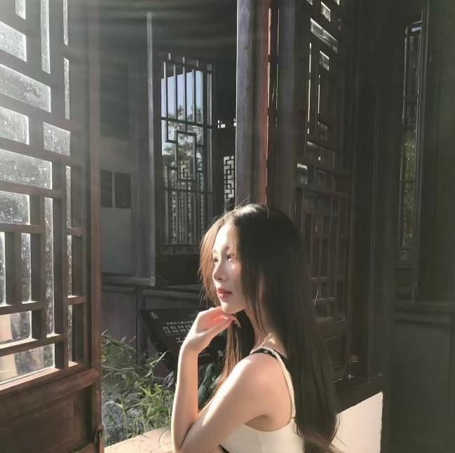 可爱反差口爆妹妹