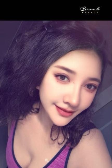 金融城漂亮美女加依娜