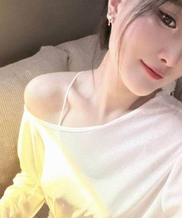 雨花翘臀大长腿