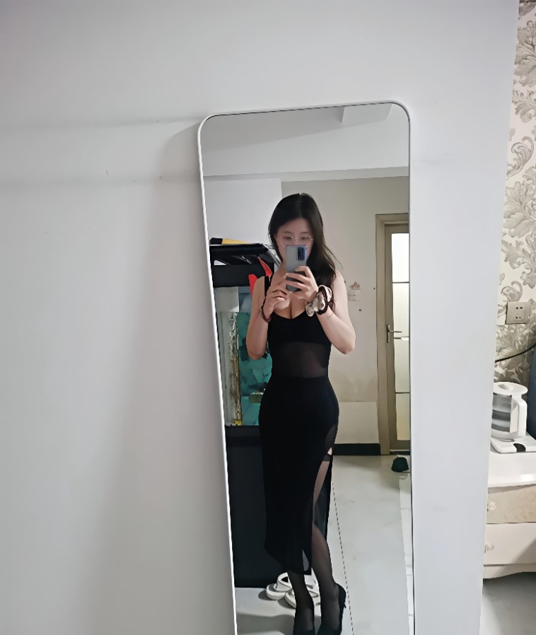 清纯大奶鱼儿