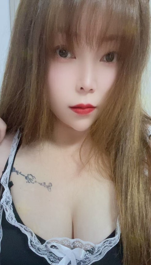 大胸骚货炮架子玲玲
