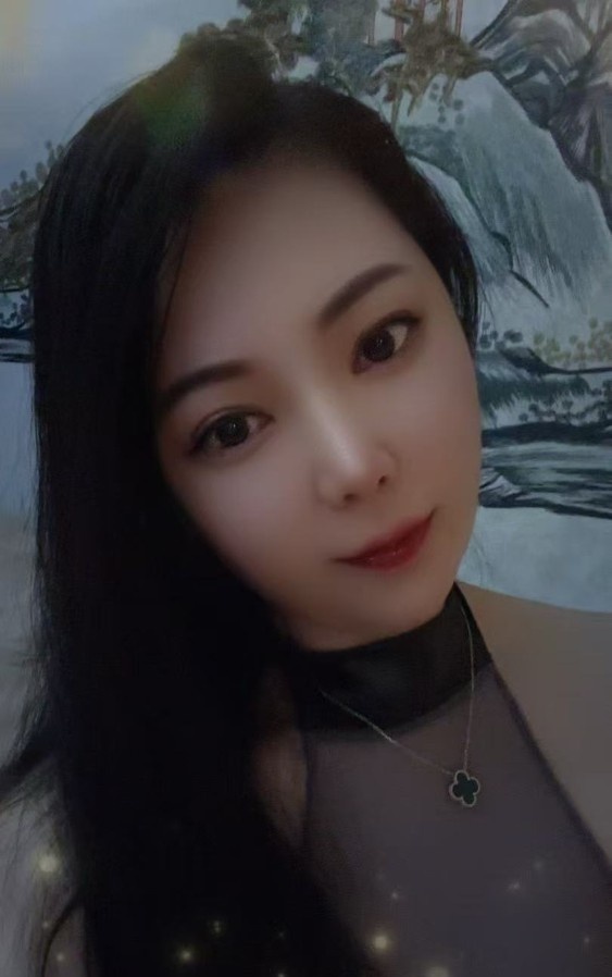 美艳巨乳妈妈