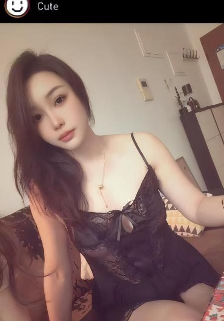 朝阳大胸翘臀风骚老师