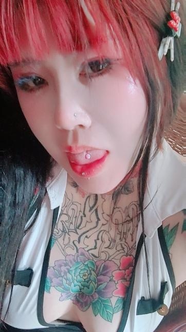 口活很好的大奶骚货