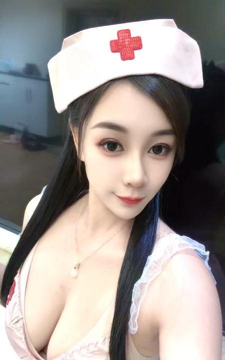 热情的小姐姐