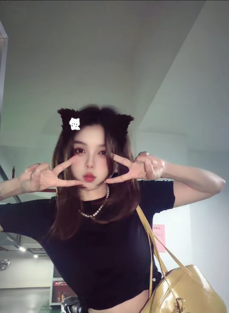 绝美身材新疆妹