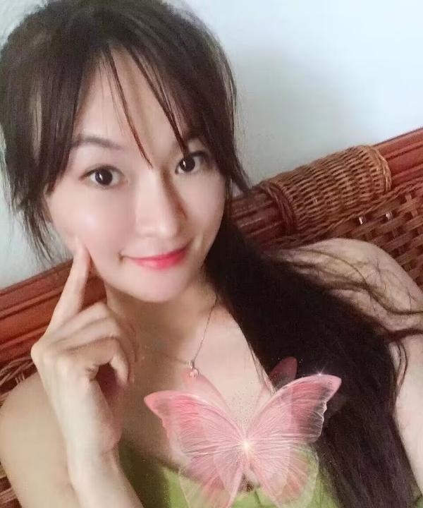 南宁瑜伽教练