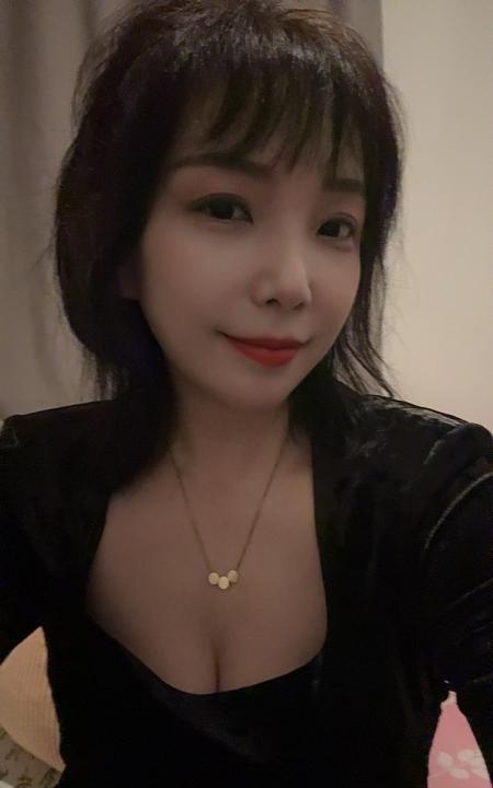 优雅美妇悦悦