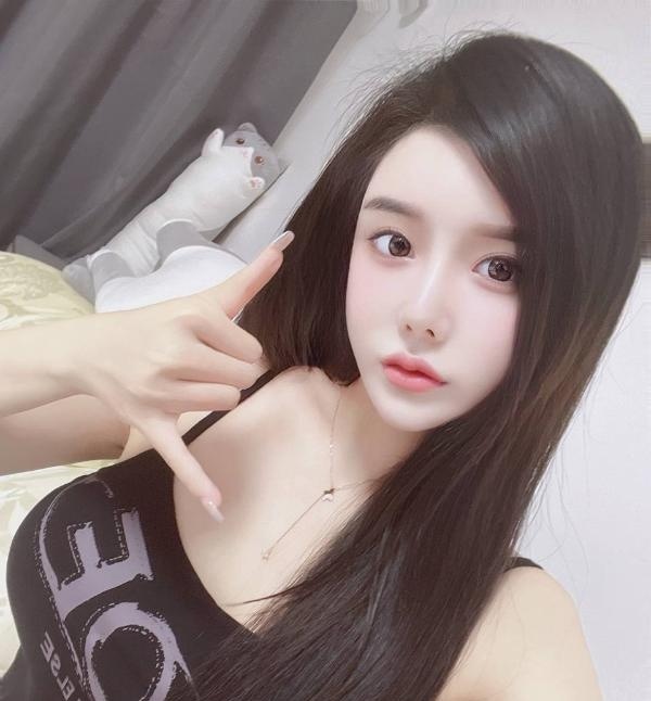 前凸后翘蜜桃臀桃子