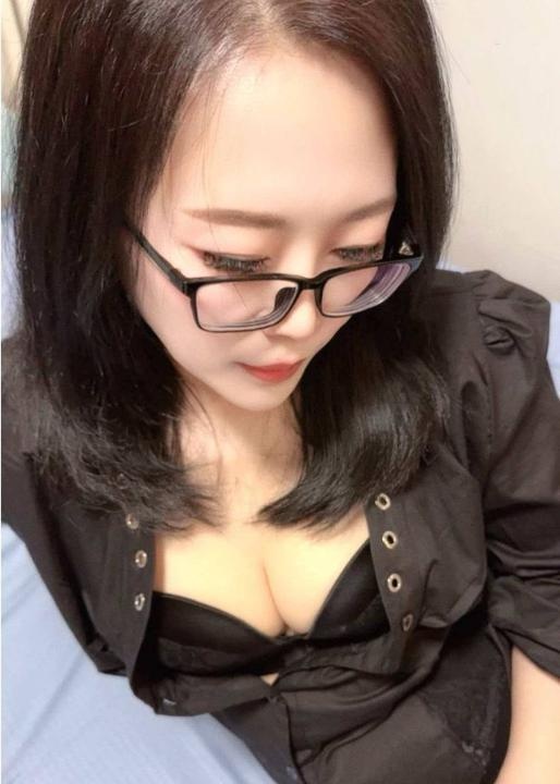 下沙性感嫩妹