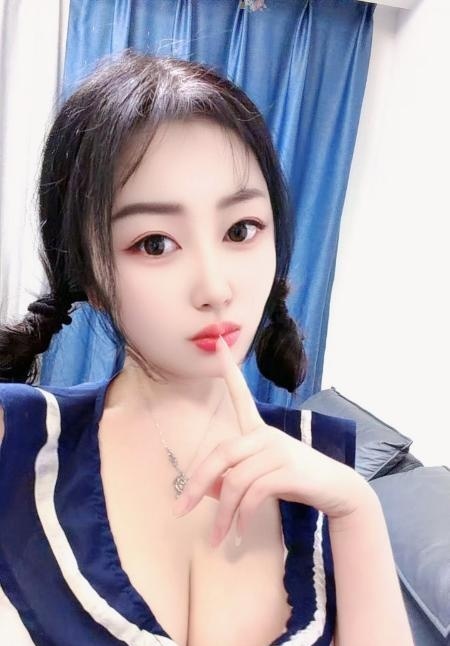 性感小姐姐露露