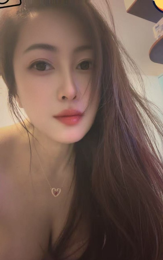 大郊亭附近四川爆乳妹子