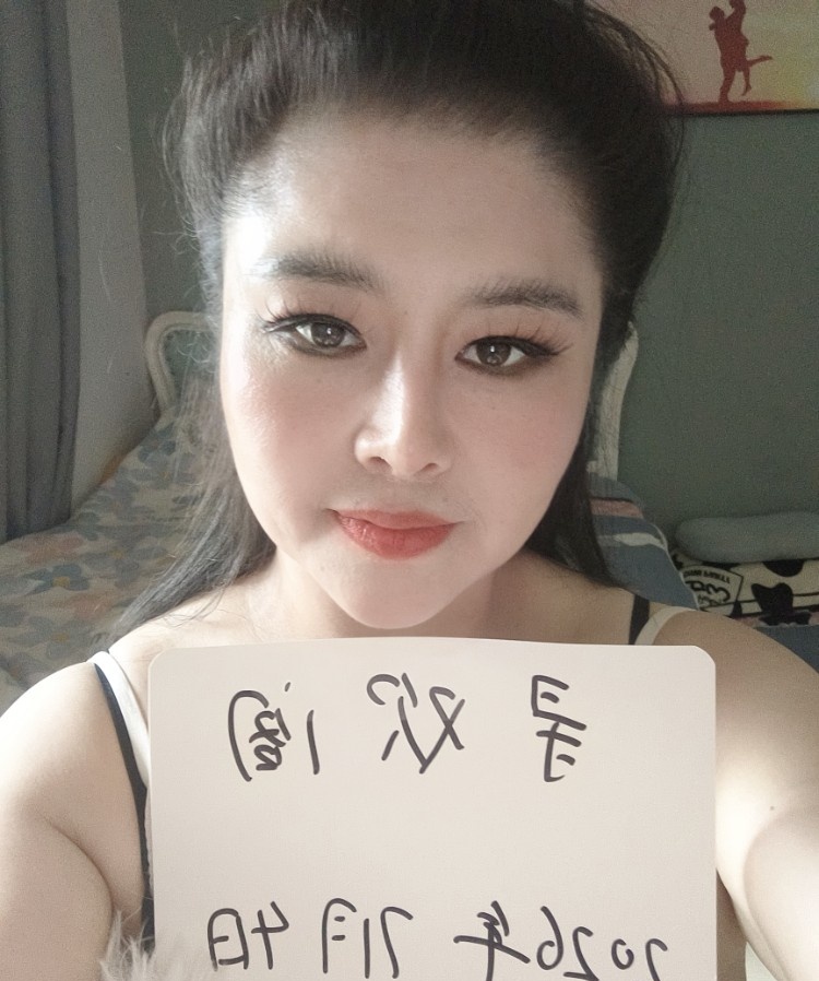 建业三通大奶妹