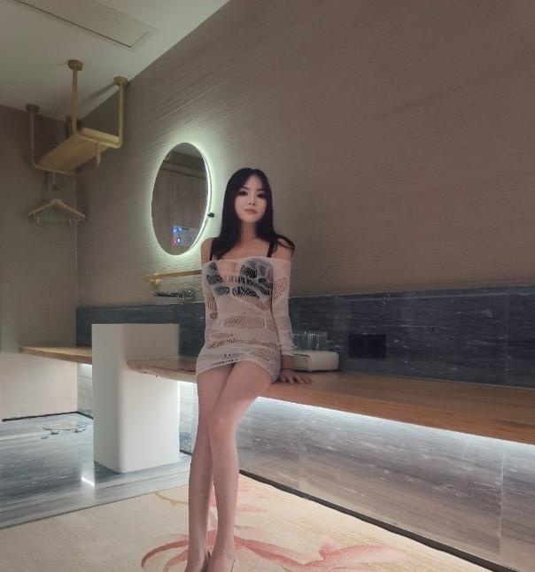 白皙少妇元宝姐姐