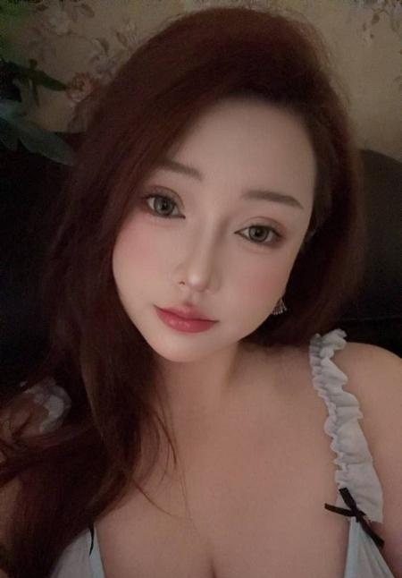 郑州服务系巨乳依依
