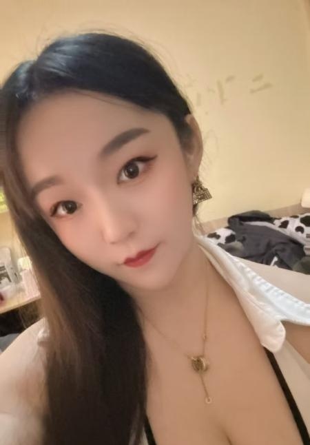 汉口翘臀大奶梦梦