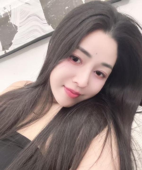 大长腿御姐身材很有料