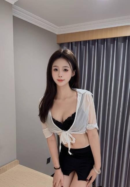 天然C杯颜值嫩妹可可