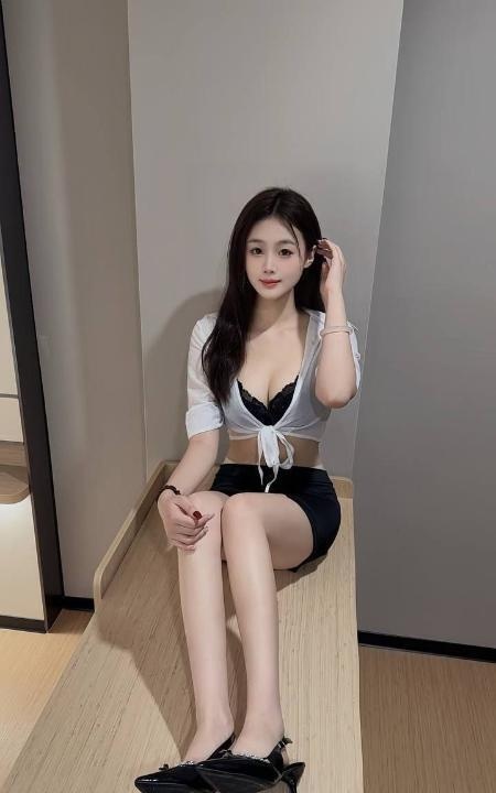天然C杯颜值嫩妹可可