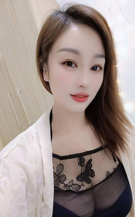 龙华居家蜜桃臀优优