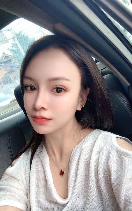 武昌肥臀水蜜桃小姐姐
