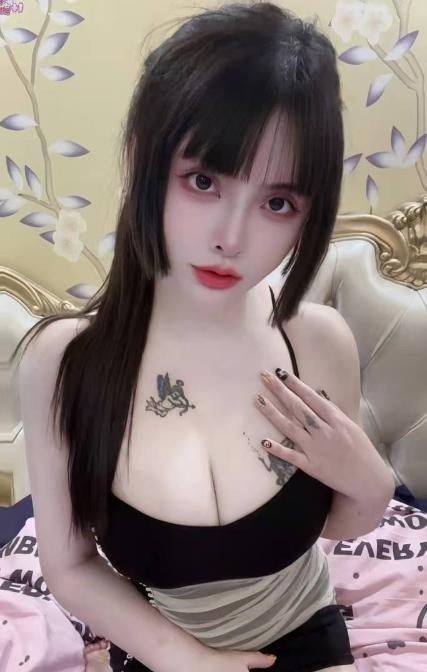 黄岛爆乳蜜桃臀沐沐