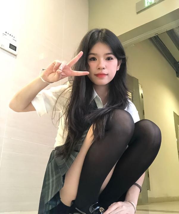 南山甜妹小鱼姐姐