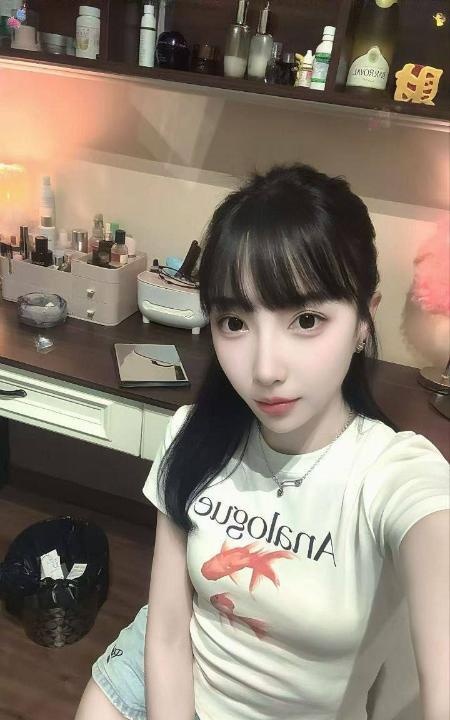 园区性感小骚逼可欣