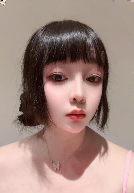 大胸肥臀少妇