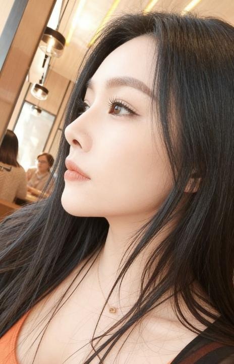 龙华可三通风骚少妇