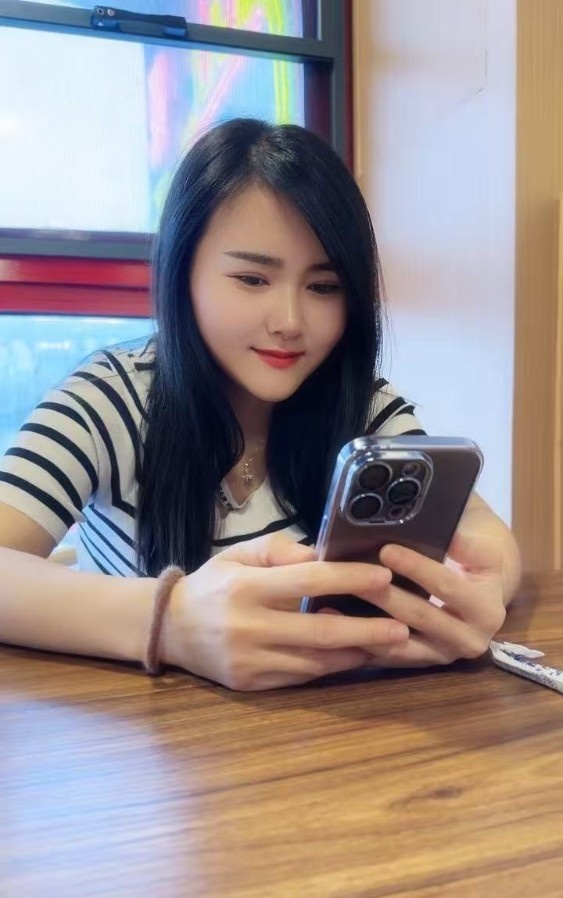 万州雯雯