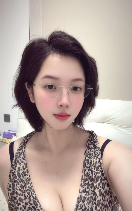 上城气质反差御姐