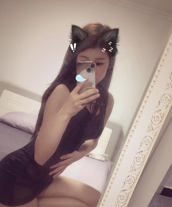 二刷大长腿骚货
