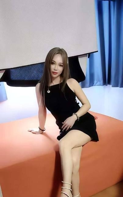 服务型黑丝高跟御姐