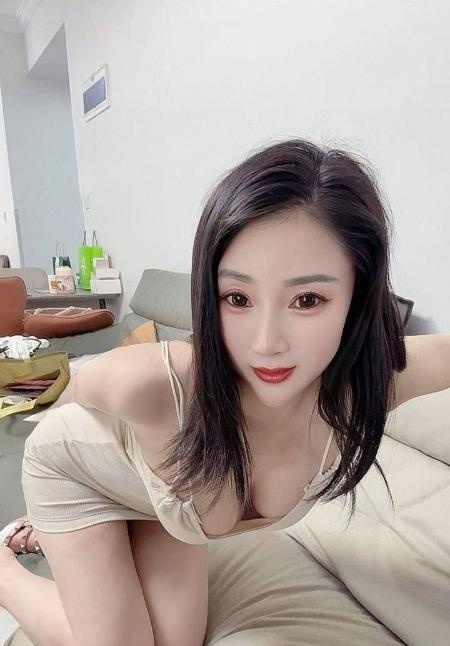 后入风骚翘臀老师