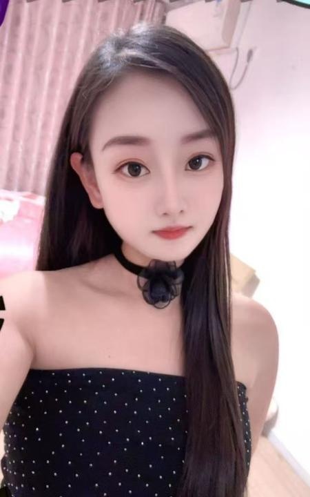 武昌清纯大胸妹