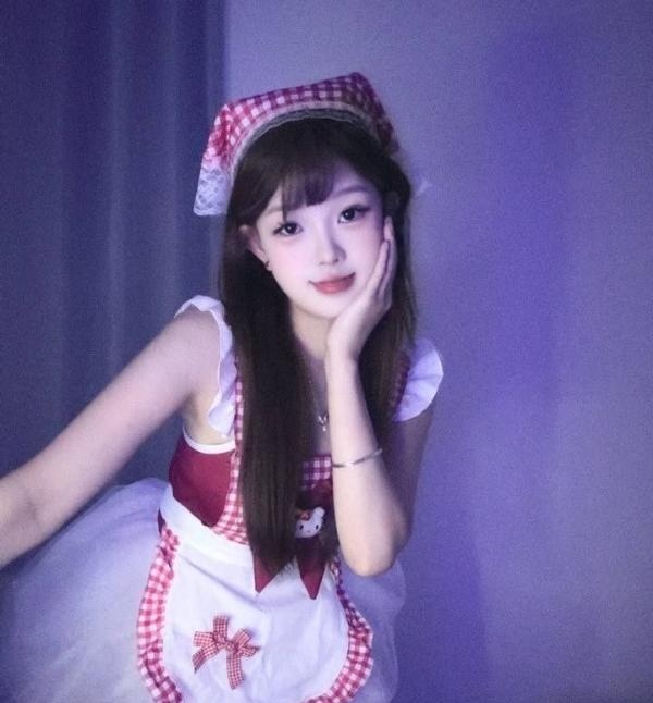 海珠肤白服务系嫩妹