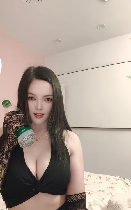 武侯大屁股酥酥